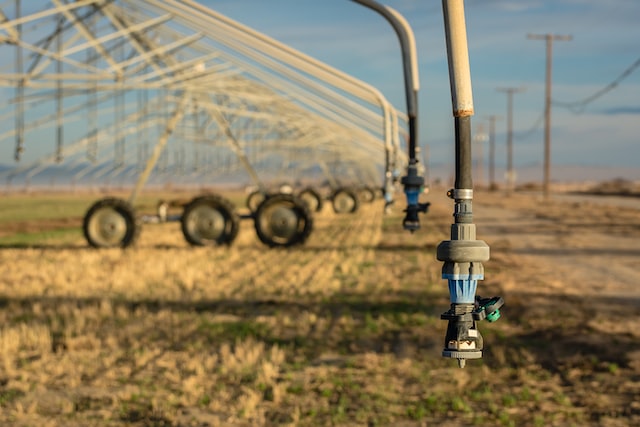Automate your field irrigation and water drilling for when it is cheapest
